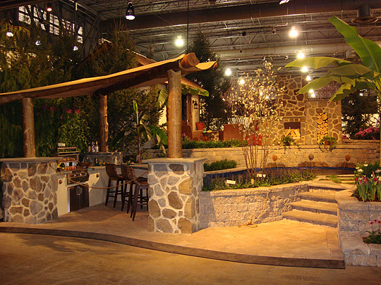 2007 EP Henry booth at the Philadelphia Flower Show